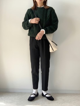 「アイテム（イヤリング）」を使った、maiko さん（レディース・159cm）の秋コーディネート