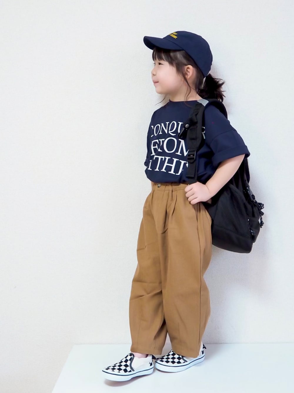 「ロゴT、プリントT、夏だ！Tシャツ着よう！、カジュアルコーデ、夏コーデ、休日スタイル、お散歩コーデ、黒リュック、lowrysfarmkids、PR」｜「devirockのロゴ入りローキャップ（キャップ、ブルー系）」を使った、☺︎May☺︎さん（キッズ・100cm）の夏コーディネートの1枚目の写真