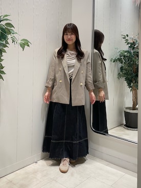 「Thevon（ゼボン）のGOLDボタンテーラードジャケット（テーラードジャケット）」を使った、Risaさん（レディース・162cm）の秋コーディネート