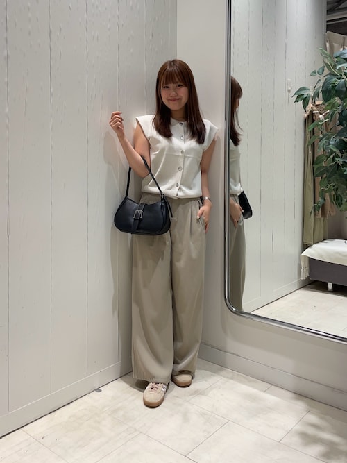 ベルト付きハイウエストタックパンツ（スラックス）｜Thevon