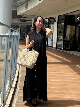 「MICO COULIER（ミコクリエ）の麻調シアーボイルバンドカラーワンピース（ワンピース、ブラック系）」を使った、yurinaさん（レディース・151cm）の夏コーディネート
