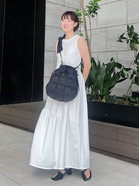 「CINOH（チノ）のアイテム（ワンピース/ドレス）」を使った、THE TOKYO STAFFさん（レディース・162cm）の春コーディネート