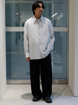 「markaware（マーカウェア）のアイテム（スラックス）」を使った、THE TOKYO STAFFさん（メンズ・170cm）の春コーディネート