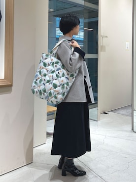 「KEITA MARUYAMA（ケイタマルヤマ）のアイテム」を使った、THE TOKYO STAFFさん（レディース・162cm）の冬コーディネート