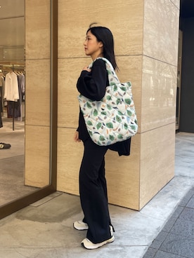 「KEITA MARUYAMA（ケイタマルヤマ）のアイテム」を使った、THE TOKYO STAFFさん（レディース・157cm）の冬コーディネート