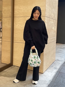 「KEITA MARUYAMA（ケイタマルヤマ）のアイテム」を使った、THE TOKYO STAFFさん（レディース・157cm）の冬コーディネート