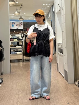「LOWRYS FARM（ローリーズファーム）のメランジロゴTEE　1048840（Tシャツ/カットソー、ホワイト系）」を使った、yurie0407さん（レディース・154cm）の夏コーディネート