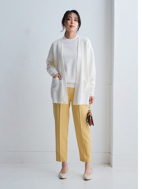 「アイテム（スラックス、イエロー系）」を使った、nissen Smile Modelsさん（レディース・165cm）の秋コーディネート