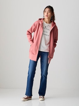 「アイテム（パーカー）」を使った、nissen Smile Modelsさん（レディース・170cm）の秋コーディネート