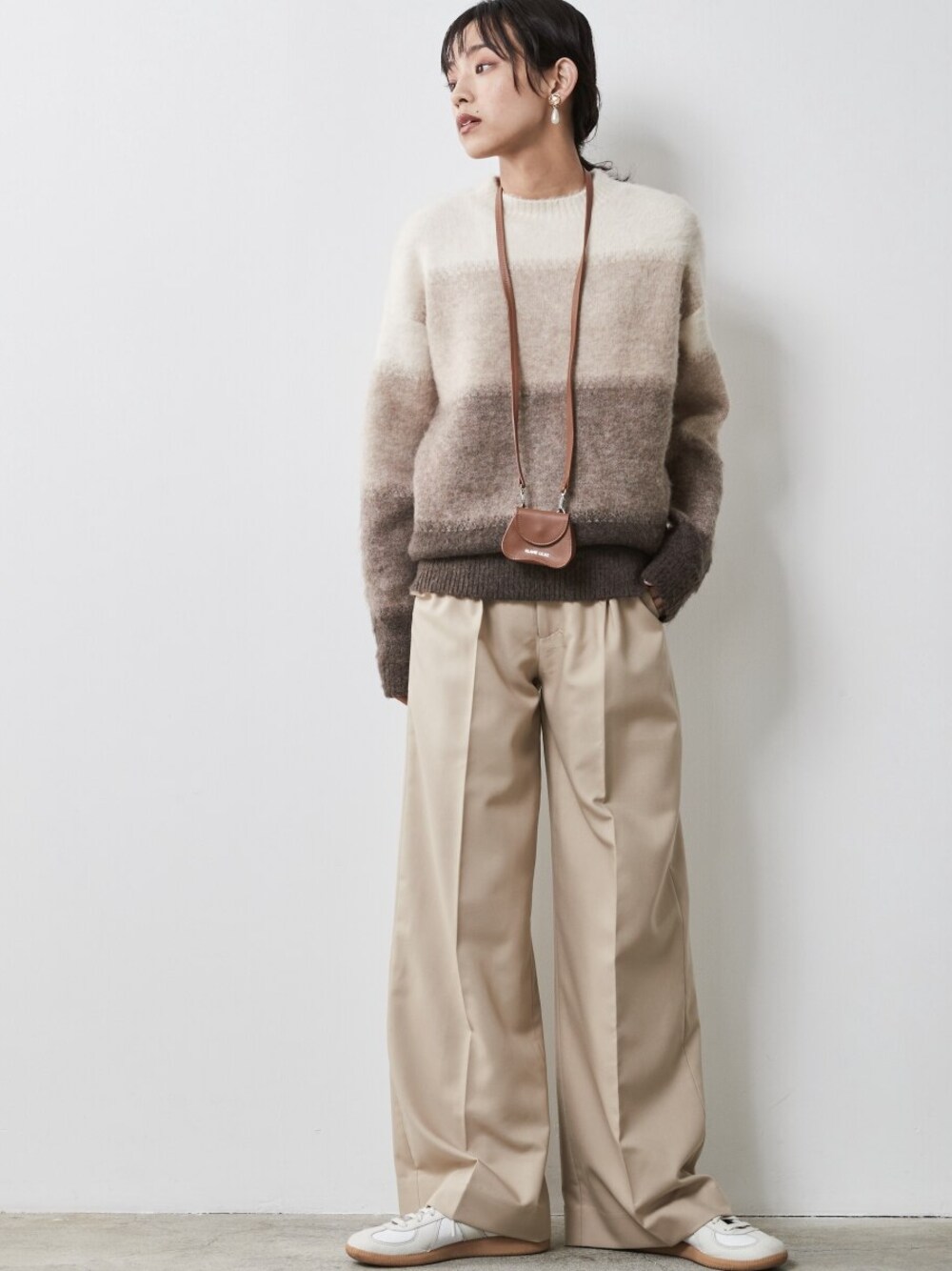 「大きいサイズレディースファッション、モデル、レギュラー、CHIC STYLE」｜「CHIC STYLEの大きいサイズ グラデーションニットプルオーバー シックスタイル（ニット/セーター、ブラウン系）」を使った、nissen Smile Modelsさん（レディース・163cm）の秋コーディネートの1枚目の写真