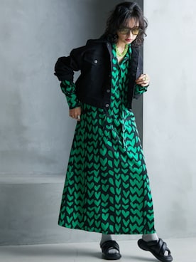 「レギュラー」｜「アイテム（デニムジャケット）」を使った、nissen Smile Modelsさん（レディース・163cm）の冬コーディネート