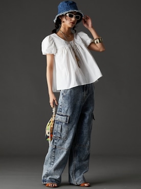 「GEVS.（ジェイヴィス）のアイテム（デニムパンツ）」を使った、nissen Smile Modelsさん（レディース・163cm）の春コーディネート