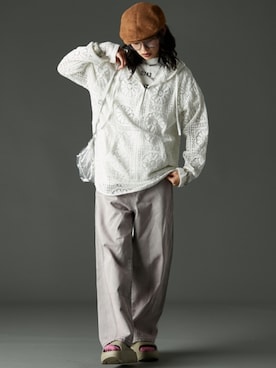 「GEVS.（ジェイヴィス）のアイテム（デニムパンツ）」を使った、nissen Smile Modelsさん（レディース・163cm）の春コーディネート