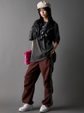 「GEVS.（ジェイヴィス）のアイテム（パンツ）」を使った、nissen Smile Modelsさん（レディース・163cm）の春コーディネート