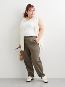 「nissen（ニッセン）の＜大きいサイズ＞シアーコンビトップス（ブラカップ付）（Tシャツ/カットソー、ホワイト系）」を使った、nissen Smile Modelsさん（レディース・158cm）の春コーディネート