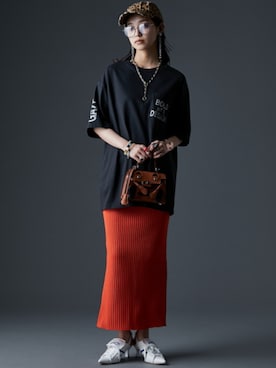 「GEVS.（ジェイヴィス）のアイテム（スカート）」を使った、nissen Smile Modelsさん（レディース・163cm）の春コーディネート