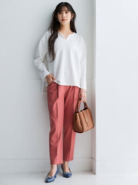 「nissen（ニッセン）の【褒められシルエット】テーパードパンツ（スラックス）」を使った、nissen Smile Modelsさん（レディース・163cm）の冬コーディネート