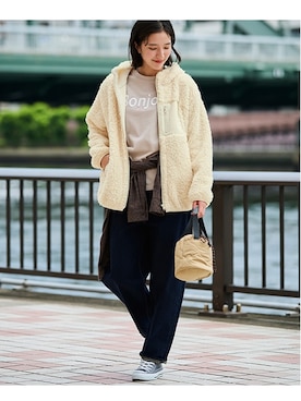 「大きいサイズレディースファッション」｜「アイテム（ミリタリージャケット）」を使った、nissen Smile Modelsさん（レディース・167cm）の秋コーディネート