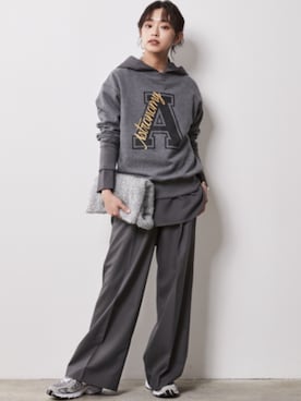 「CHIC STYLE」｜「アイテム（スウェット）」を使った、nissen Smile Modelsさん（レディース・163cm）の冬コーディネート