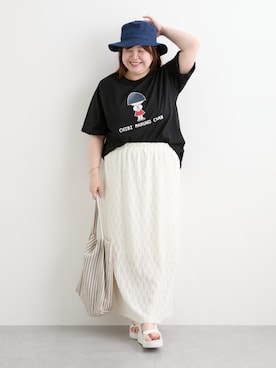「nissen（ニッセン）の＜大きいサイズ＞カットソーナロースカート（スカート、ホワイト系）」を使った、nissen Smile Modelsさん（レディース・158cm）の夏コーディネート