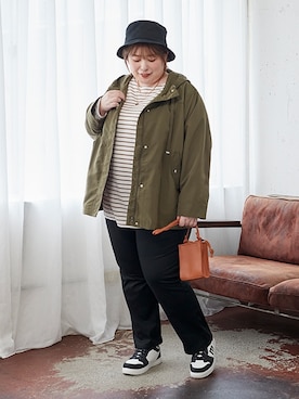 「大きいサイズレディースファッション」｜「アイテム（ミリタリージャケット）」を使った、nissen Smile Modelsさん（レディース・161cm）の夏コーディネート