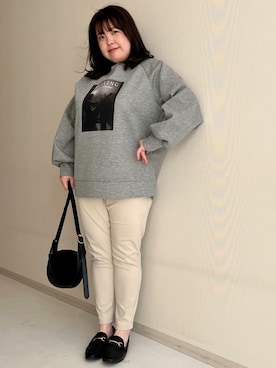 「大きいサイズレディースファッション」｜「アイテム（スウェット）」を使った、nissen Smile Modelsさん（レディース・158cm）の秋コーディネート