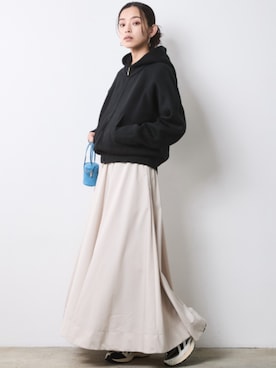 「CHIC STYLE（シックスタイル）のフレアマキシスカート＜大きいサイズ有＞シックスタイル（スカート）」を使った、nissen Smile Modelsさん（レディース・163cm）の秋コーディネート