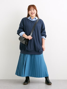 「nissen（ニッセン）のボリュームワイドプリーツスカート（防しわ・UVカット）＜大きいサイズ有＞（ワンピース、ブルー系）」を使った、nissen Smile Modelsさん（レディース・155cm）の秋コーディネート