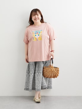 「nissen（ニッセン）の＜大きいサイズ＞【水森亜土】ゆったりプリントTシャツ（Tシャツ/カットソー、ピンク系）」を使った、nissen Smile Modelsさん（レディース・158cm）の春コーディネート