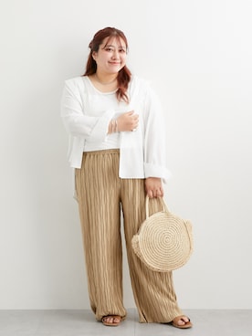「nissen（ニッセン）の＜大きいサイズ＞シアーコンビトップス（ブラカップ付）（Tシャツ/カットソー、ホワイト系）」を使った、nissen Smile Modelsさん（レディース・158cm）の春コーディネート