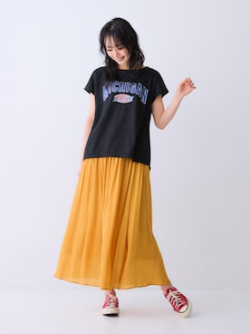「アイテム（スポーツグッズ）」を使った、nissen Smile Modelsさん（レディース・165cm）の春コーディネート