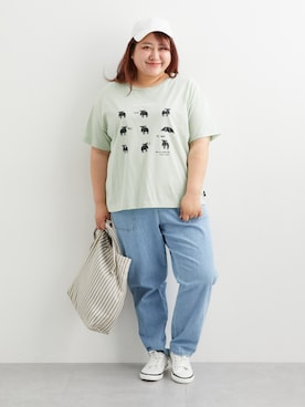 「nissen（ニッセン）のmoz(モズ)なかよしエルクプリントゆるＴシャツ＜大きいサイズ有＞（Tシャツ/カットソー、グリーン系）」を使った、nissen Smile Modelsさん（レディース・158cm）の春コーディネート
