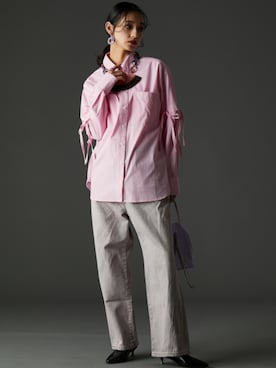 「GEVS.（ジェイヴィス）のアイテム（デニムパンツ）」を使った、nissen Smile Modelsさん（レディース・163cm）の春コーディネート