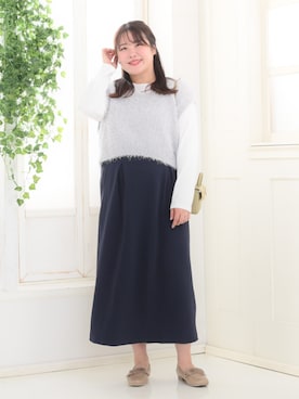 「アイテム（ベスト、シルバー系）」を使った、nissen Smile Modelsさん（レディース・170cm）の秋コーディネート