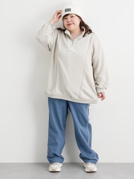 「大きいサイズレディースファッション」｜「アイテム（スウェット）」を使った、nissen Smile Modelsさん（レディース・158cm）の冬コーディネート