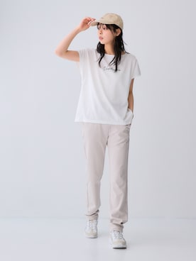 「アイテム（スポーツグッズ）」を使った、nissen Smile Modelsさん（レディース・165cm）の春コーディネート