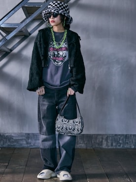「GEVS.（ジェイヴィス）のアイテム（デニムパンツ）」を使った、nissen Smile Modelsさん（レディース・163cm）の秋コーディネート