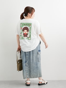 「nissen（ニッセン）の＜大きいサイズ＞ ペンシルラインカーゴデニムスカート（ゆったりヒップ）（スカート、ブルー系）」を使った、nissen Smile Modelsさん（レディース・158cm）の春コーディネート