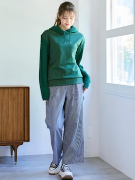 「レギュラー」｜「アイテム（スウェット）」を使った、nissen Smile Modelsさん（レディース・167cm）の秋コーディネート
