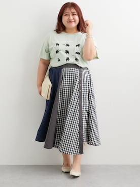 「nissen（ニッセン）のmoz(モズ)なかよしエルクプリントゆるＴシャツ＜大きいサイズ有＞（Tシャツ/カットソー、グリーン系）」を使った、nissen Smile Modelsさん（レディース・158cm）の春コーディネート