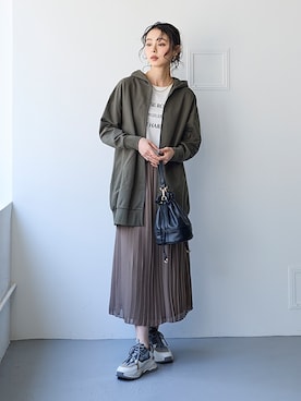 「アイテム（パーカー）」を使った、nissen Smile Modelsさん（レディース・165cm）の夏コーディネート