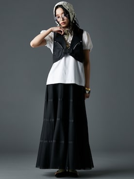 「GEVS.（ジェイヴィス）のアイテム（スカート）」を使った、nissen Smile Modelsさん（レディース・163cm）の春コーディネート