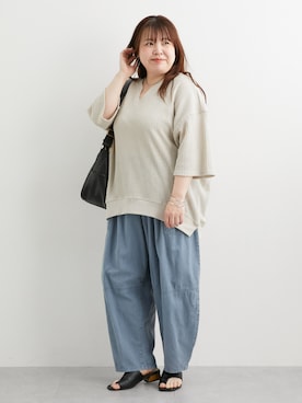「nissen（ニッセン）のキーネック５分袖ワッフルオーバーサイズトップス＜大きいサイズ有＞（Tシャツ/カットソー、ベージュ系）」を使った、nissen Smile Modelsさん（レディース・158cm）の春コーディネート