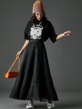 「GEVS.（ジェイヴィス）のアイテム（スカート）」を使った、nissen Smile Modelsさん（レディース・163cm）の春コーディネート
