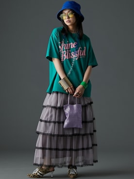 「GEVS.（ジェイヴィス）のアイテム（スカート）」を使った、nissen Smile Modelsさん（レディース・163cm）の夏コーディネート