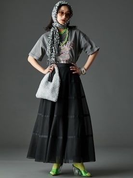 「GEVS.（ジェイヴィス）のアイテム（スカート）」を使った、nissen Smile Modelsさん（レディース・163cm）の春コーディネート