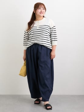 「nissen（ニッセン）の【T-KNIT】綿混ヘンリーネック7分袖ニットトップス【接触冷感・毛玉になりにくい・洗濯機で洗える・UVカット】＜大きいサイズ＞（Knitwear、ホワイト系）」を使った、nissen Smile Modelsさん（レディース・160cm）の夏コーディネート