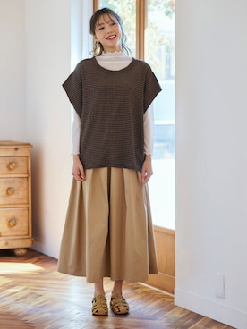 「nissen（ニッセン）の＜大きいサイズ＞涼しいサラサラカットソー楊柳２WAYトップス（T Shirts、ブラウン系）」を使った、nissen Smile Modelsさん（レディース・160cm）の夏コーディネート