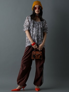 「GEVS.（ジェイヴィス）のアイテム（パンツ）」を使った、nissen Smile Modelsさん（レディース・163cm）の夏コーディネート