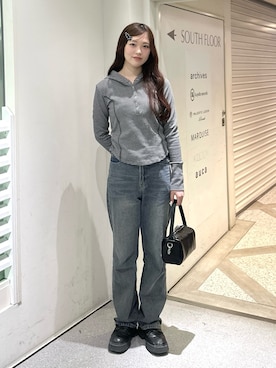 「FREE'S MART（フリーズマート）の[低身長サイズ・Lサイズあり］【5色展開】ストレートデニムパンツ[Sシリーズ]（デニムパンツ、ブルー系）」を使った、wakaさん（レディース・161cm）の春コーディネート